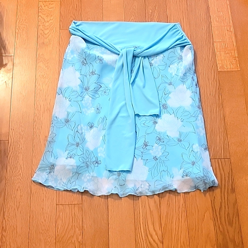 Tempted Hearts turquoise Skirt with outlined brown flowers. Tie cummerbu…